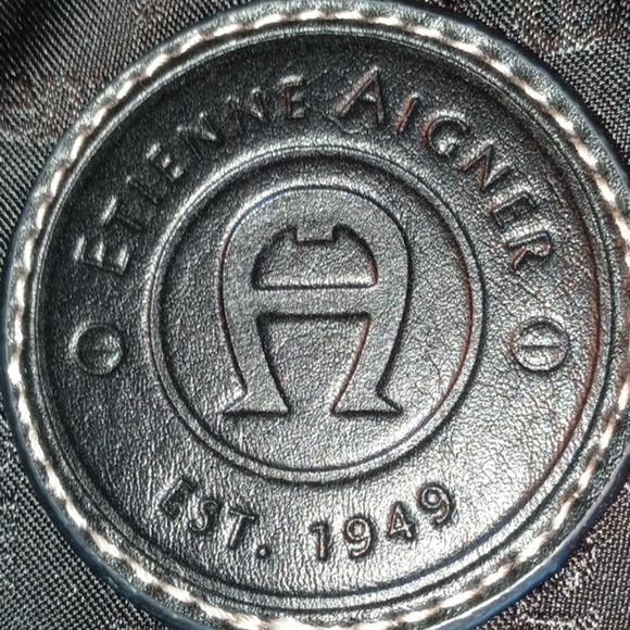 Etinenne Aigner - High End Purse - Picture 6 of 16